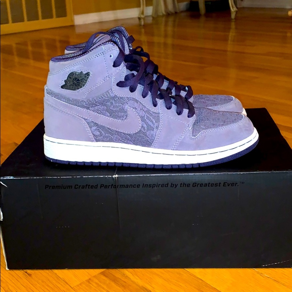 AIR JORDAN 1 Mid Top Sneakers (used)